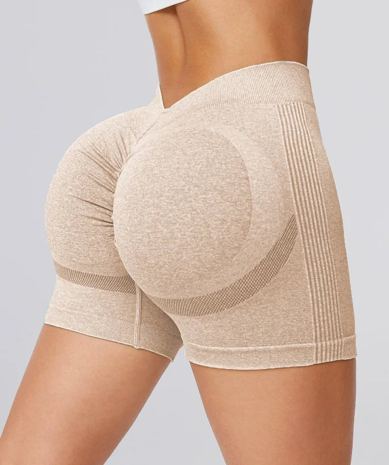 Nya damshorts med V-formad rygg och bågformad design